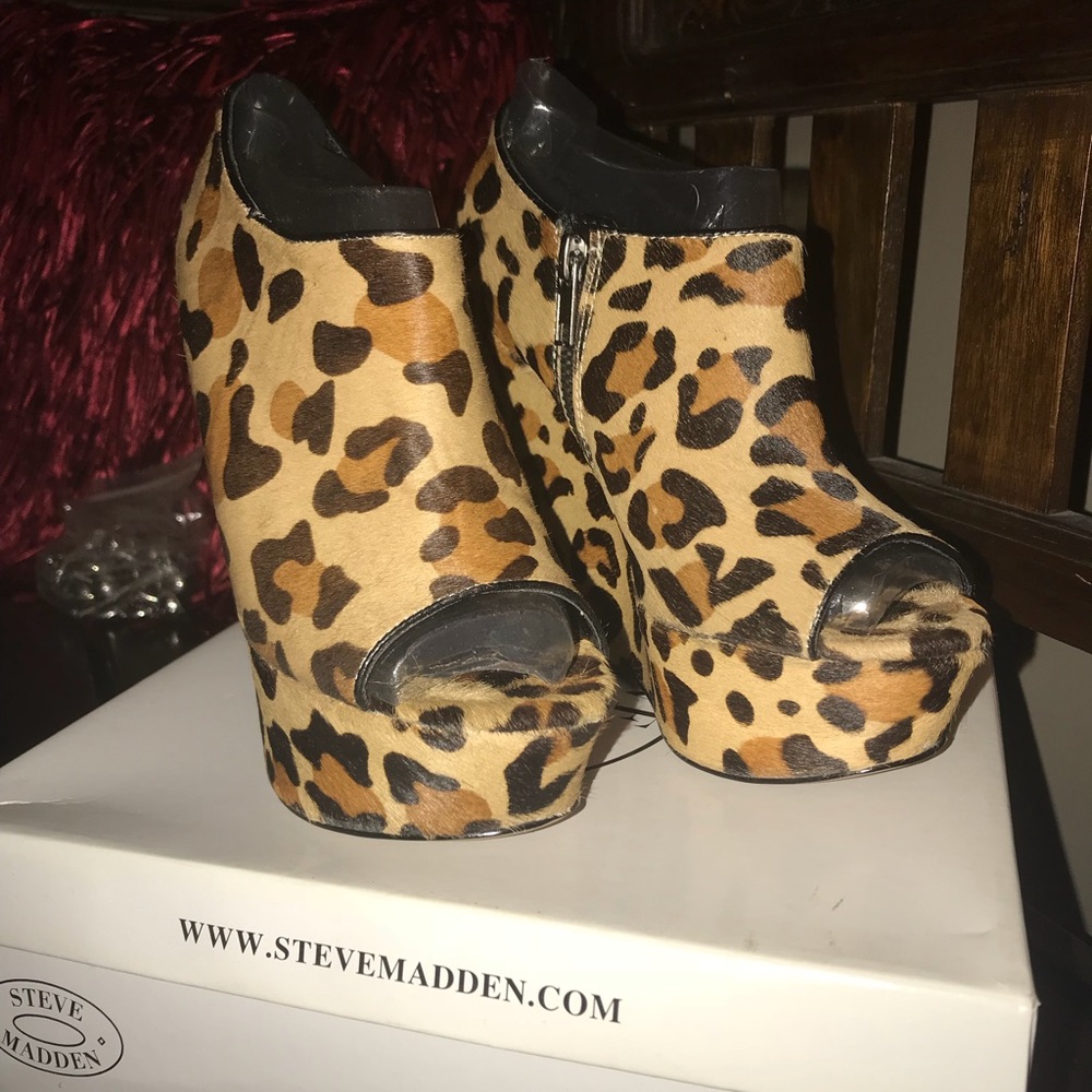 Steve Madden Leopard Wedges
